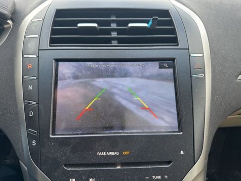 Used 2013 Lincoln MKZ image 5