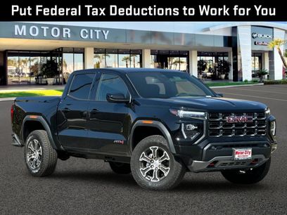 New 2025 GMC Canyon AT4 w/ AT4 Premium Package