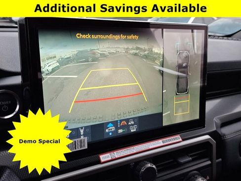 New 2025 Toyota 4Runner Limited AWD/4WD image 15