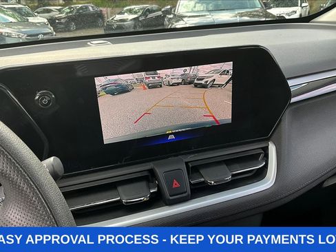 Used 2024 Chevrolet TrailBlazer LS FWD image 17
