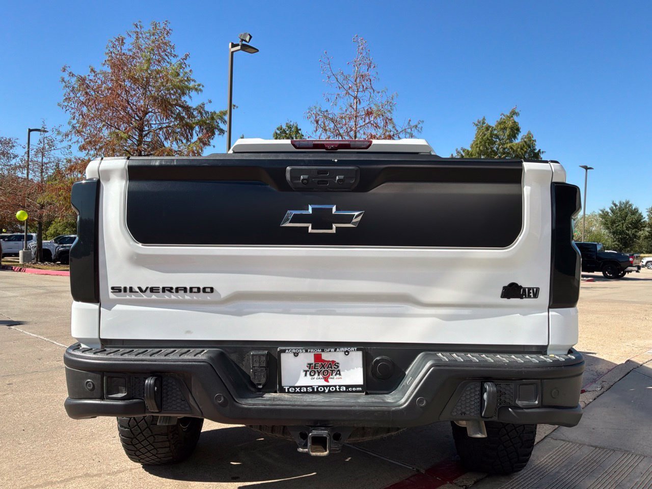 Used 2024 Chevrolet Silverado 1500 ZR2 w/ ZR2 Bison Edition AWD/4WD image 7