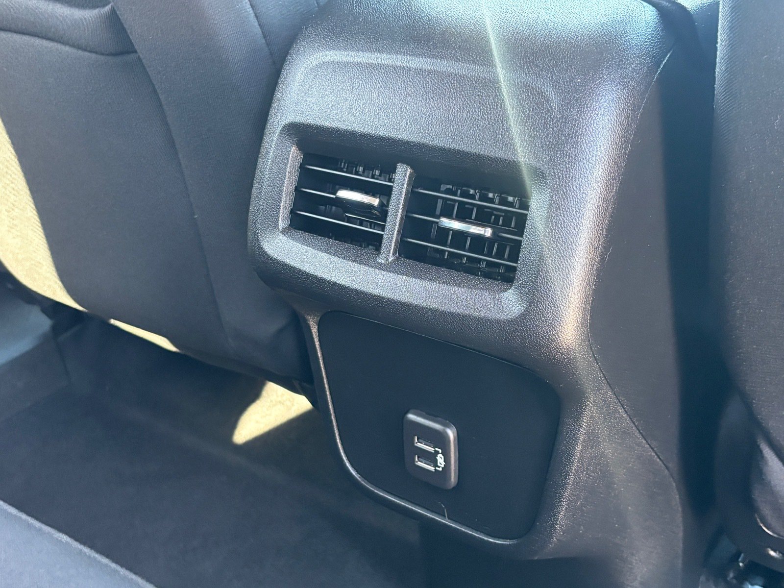 Used 2021 Chevrolet Equinox LT FWD image 30