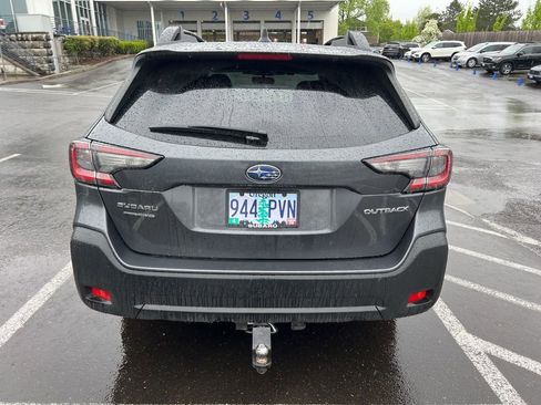 Used 2024 Subaru Outback Premium AWD/4WD image 5