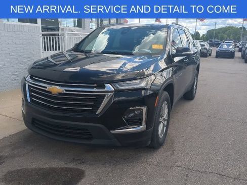 Used 2023 Chevrolet Traverse LT FWD image 13