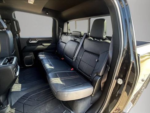 Used 2024 Chevrolet Silverado 2500 High Country w/ High Country Premium Package AWD/4WD image 23