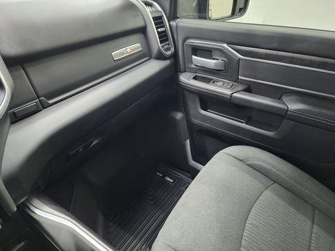 Used 2024 RAM 2500 Lone Star w/ Night Edition AWD/4WD image 12