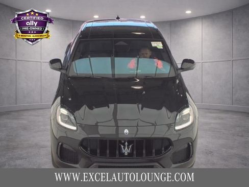 Used 2023 Maserati Grecale Modena AWD/4WD image 11