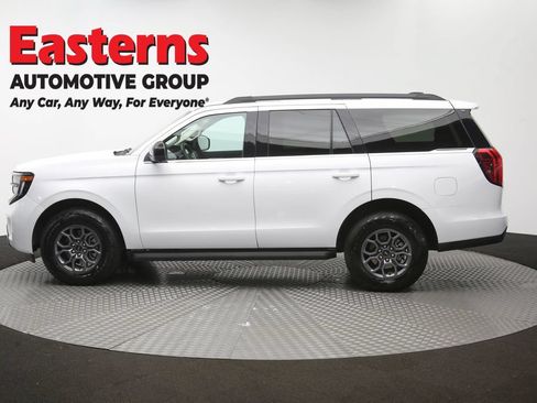 Used 2025 Ford Expedition Active AWD/4WD image 60