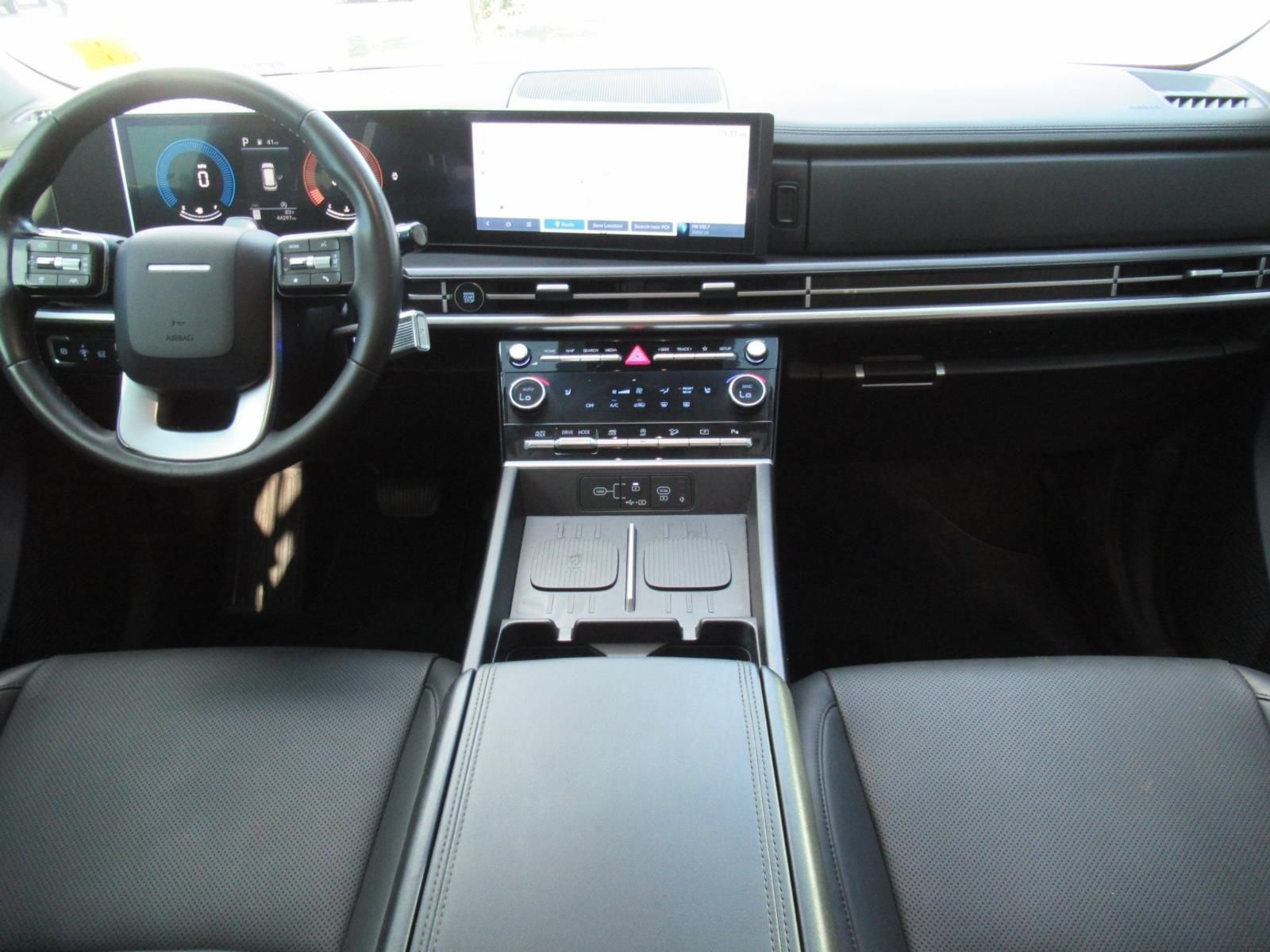 Used 2024 Hyundai Santa Fe XRT AWD/4WD image 12