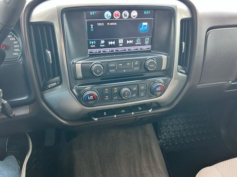 Used 2018 Chevrolet Silverado 1500 LT w/ Texas Edition image 4