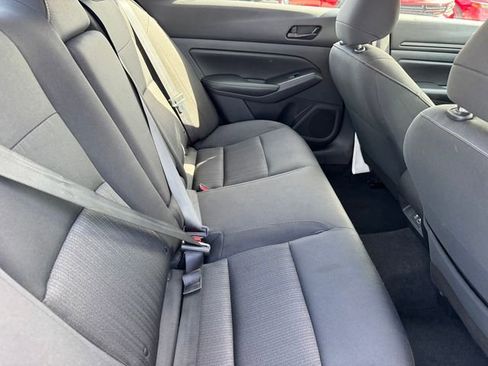 Used 2025 Nissan Altima 2.5 SV image 8