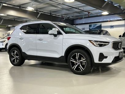 Certified 2025 Volvo XC40 B5 Core