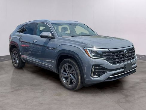 Used 2024 Volkswagen Atlas Cross Sport SEL R-Line AWD/4WD image 3