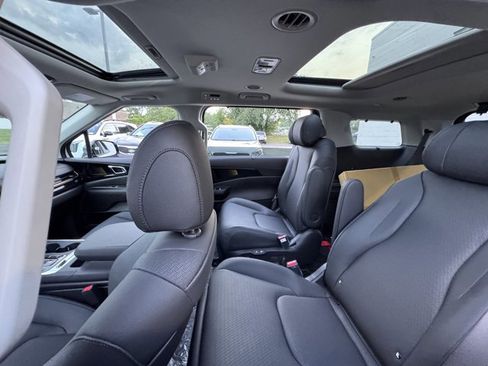New 2026 Kia Carnival SX Prestige image 27