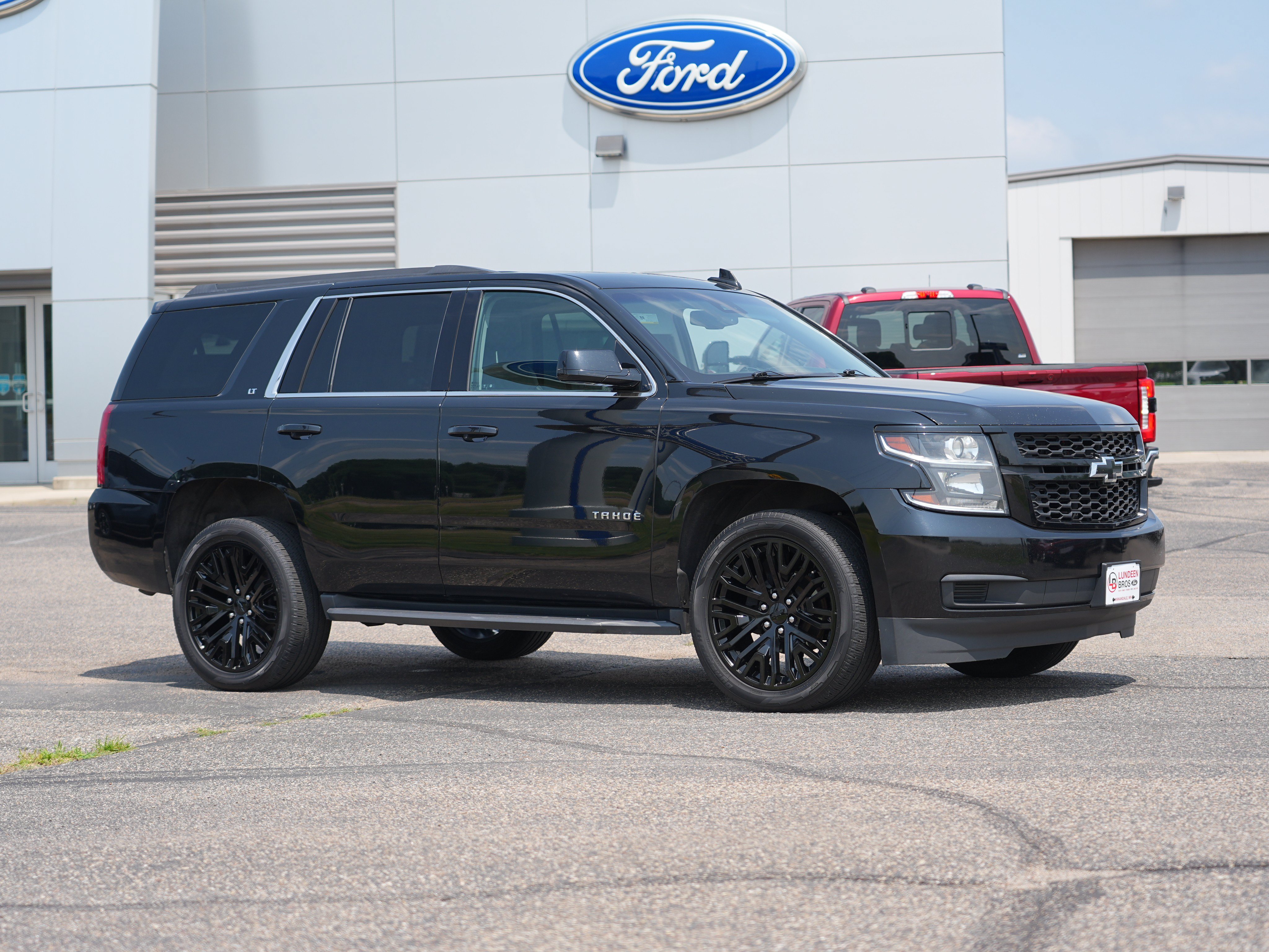 Used 2020 Chevrolet Tahoe LT AWD/4WD image 2