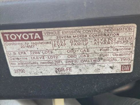 Used 2010 Toyota Sienna LE FWD image 22