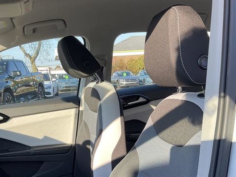 New 2025 Volkswagen Taos S image 7