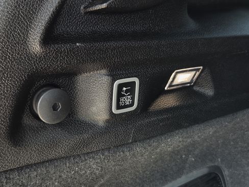 Used 2025 Jeep Grand Cherokee L Summit AWD/4WD image 12
