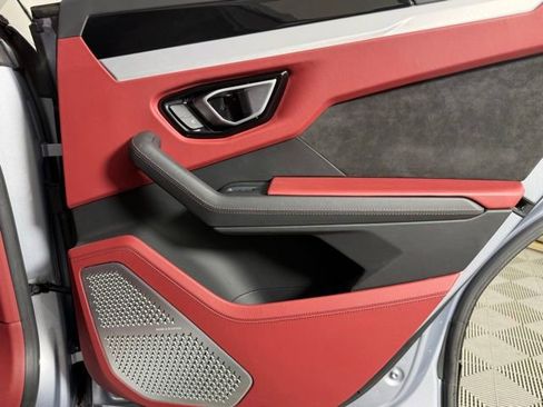 Used 2019 Lamborghini Urus image 33