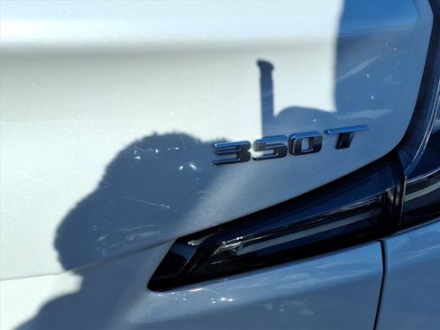 Certified 2023 Cadillac XT4 Sport w/ Technology Package image 9