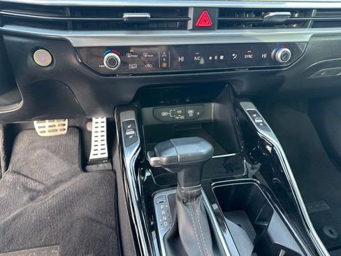 Used 2024 Kia Sorento SX Prestige image 33