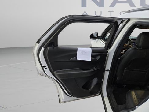 Used 2021 Chevrolet TrailBlazer LT w/ Premium Seating Package FWD image 28