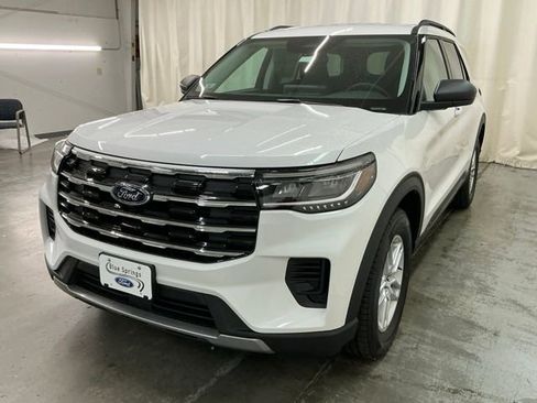 New 2026 Ford Explorer Active AWD/4WD image 9