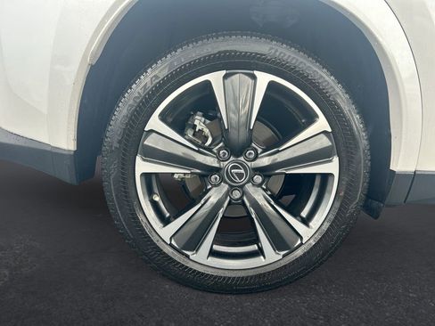 Used 2024 Lexus UX 250h FWD w/ Premium Package image 30