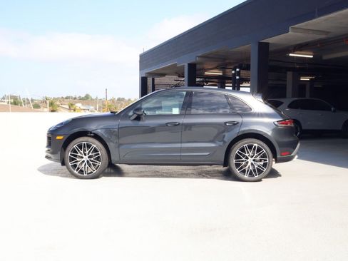 New 2026 Porsche Macan AWD/4WD image 2
