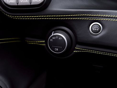 Used 2019 Ferrari 488 Spider RWD image 73