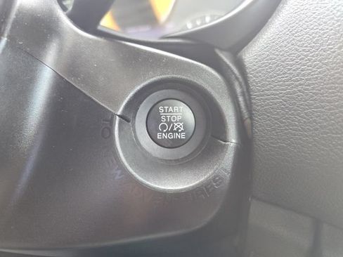 Certified 2022 Jeep Renegade Trailhawk AWD/4WD image 17