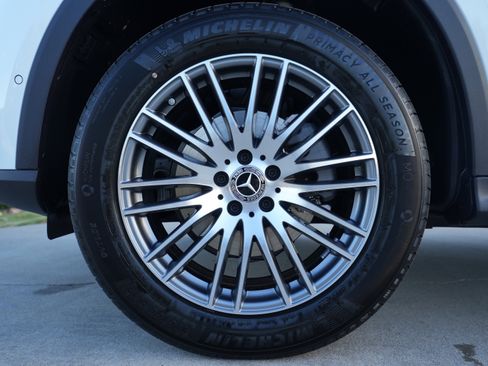 New 2026 Mercedes-Benz GLC 300 4MATIC image 12