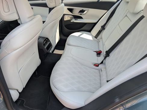 Certified 2025 Mercedes-Benz E 350 4MATIC Sedan image 32