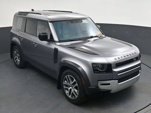 Used 2020 Land Rover Defender 110 SE AWD/4WD image 29