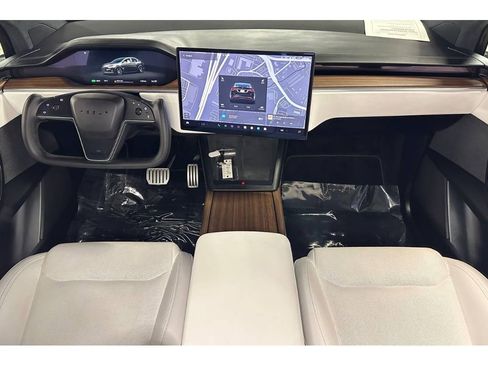 Used 2024 Tesla Model X AWD/4WD image 24