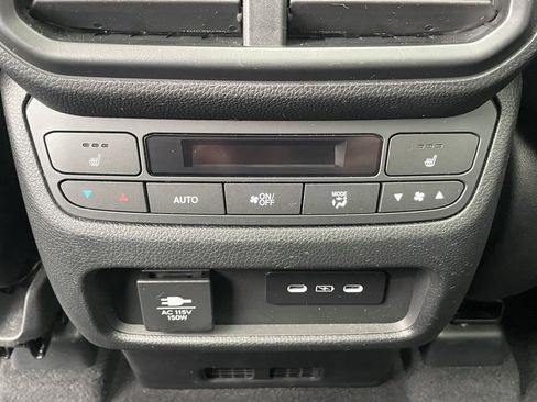 Used 2025 Honda Pilot Elite image 26