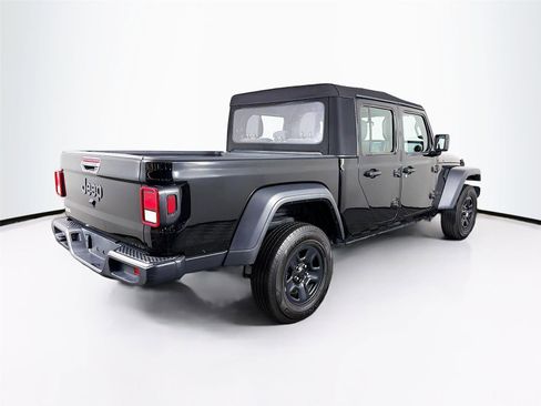 Used 2024 Jeep Gladiator Sport AWD/4WD image 7