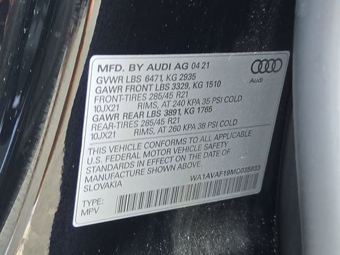 Used 2021 Audi Q8 Premium w/ Black Optic Package image 27