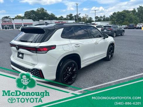 Used 2025 Volkswagen Tiguan SE R-Line AWD/4WD image 4