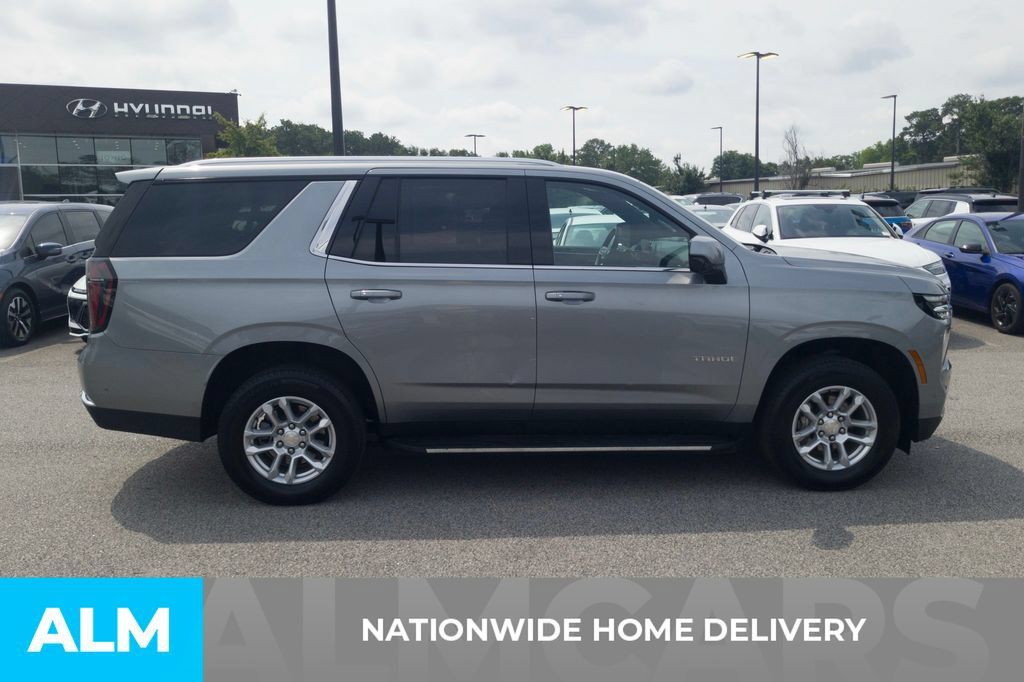 Used 2025 Chevrolet Tahoe LT AWD/4WD image 4
