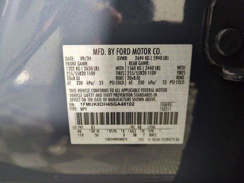 Used 2025 Ford Explorer Active w/ Active Comfort Package image 33