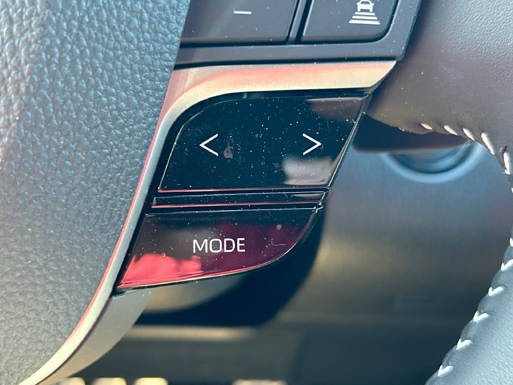 Used 2026 Toyota Camry SE FWD image 17