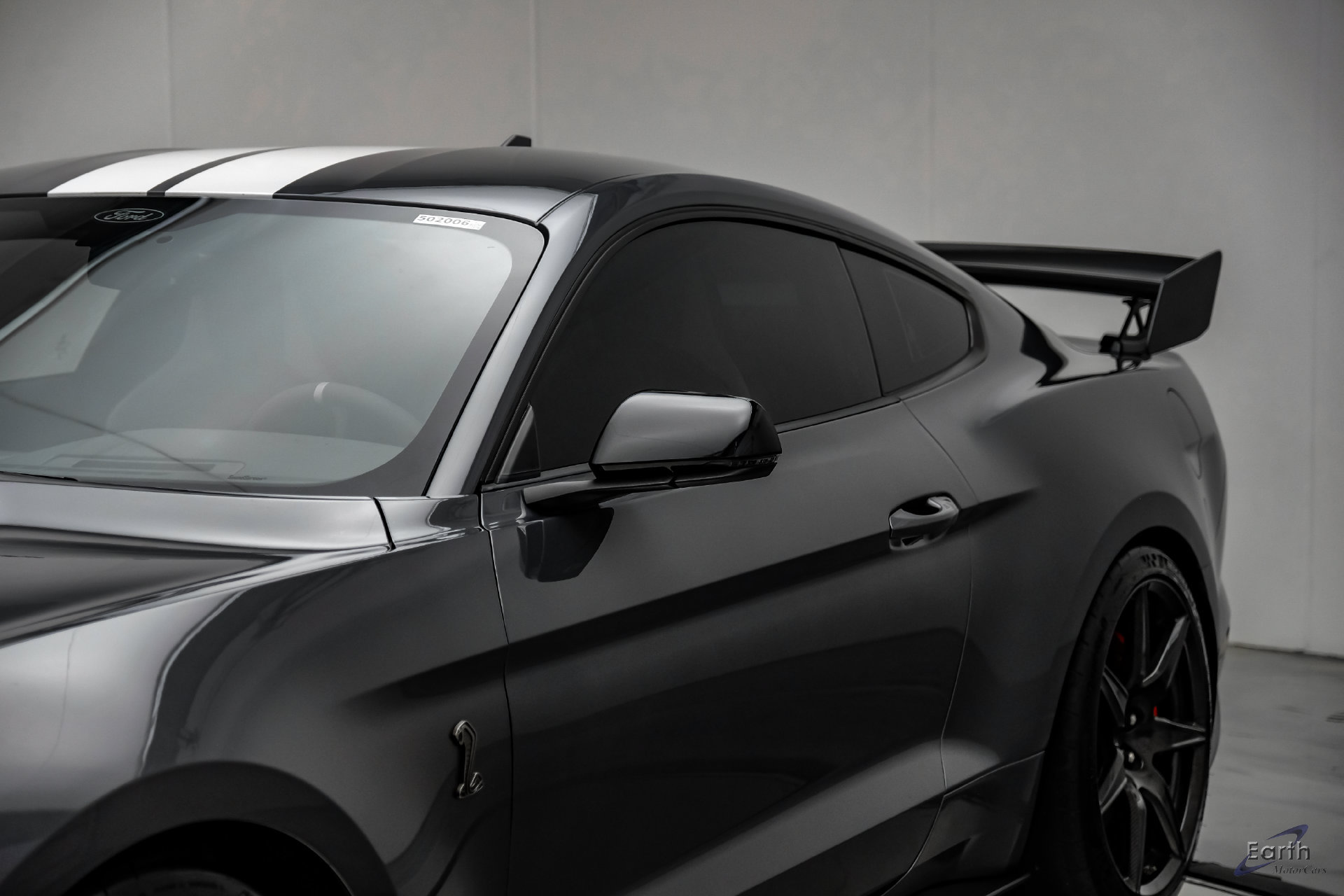Used 2021 Ford Mustang Shelby GT500 w/ Carbon Fiber Track Pack RWD image 33