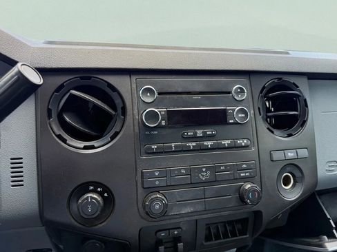 Used 2015 Ford F350 XL image 13