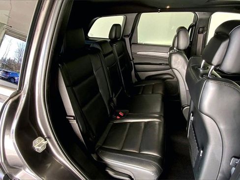 Used 2020 Jeep Grand Cherokee Limited image 27