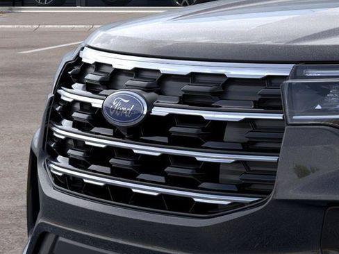 New 2026 Ford Explorer Active w/ Active Comfort Package AWD/4WD image 19