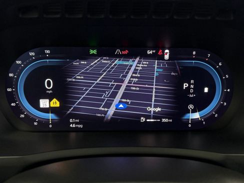 Used 2025 Volvo XC90 B6 Plus image 16