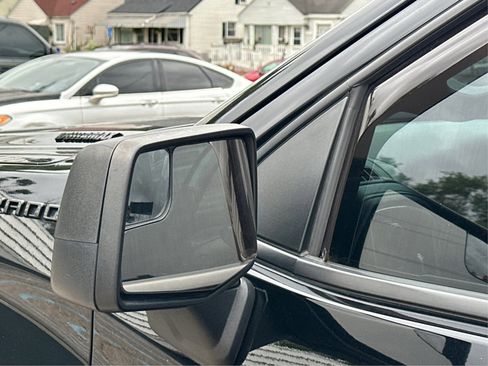 Used 2021 Chevrolet Silverado 1500 LT w/ Bed Protection Package image 27