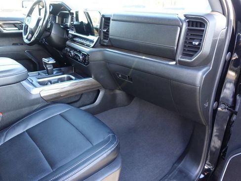 Used 2024 Chevrolet Silverado 1500 RST image 36