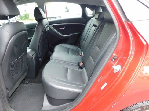 Used 2016 Hyundai Elantra GT w/ Option Group 03 FWD image 5